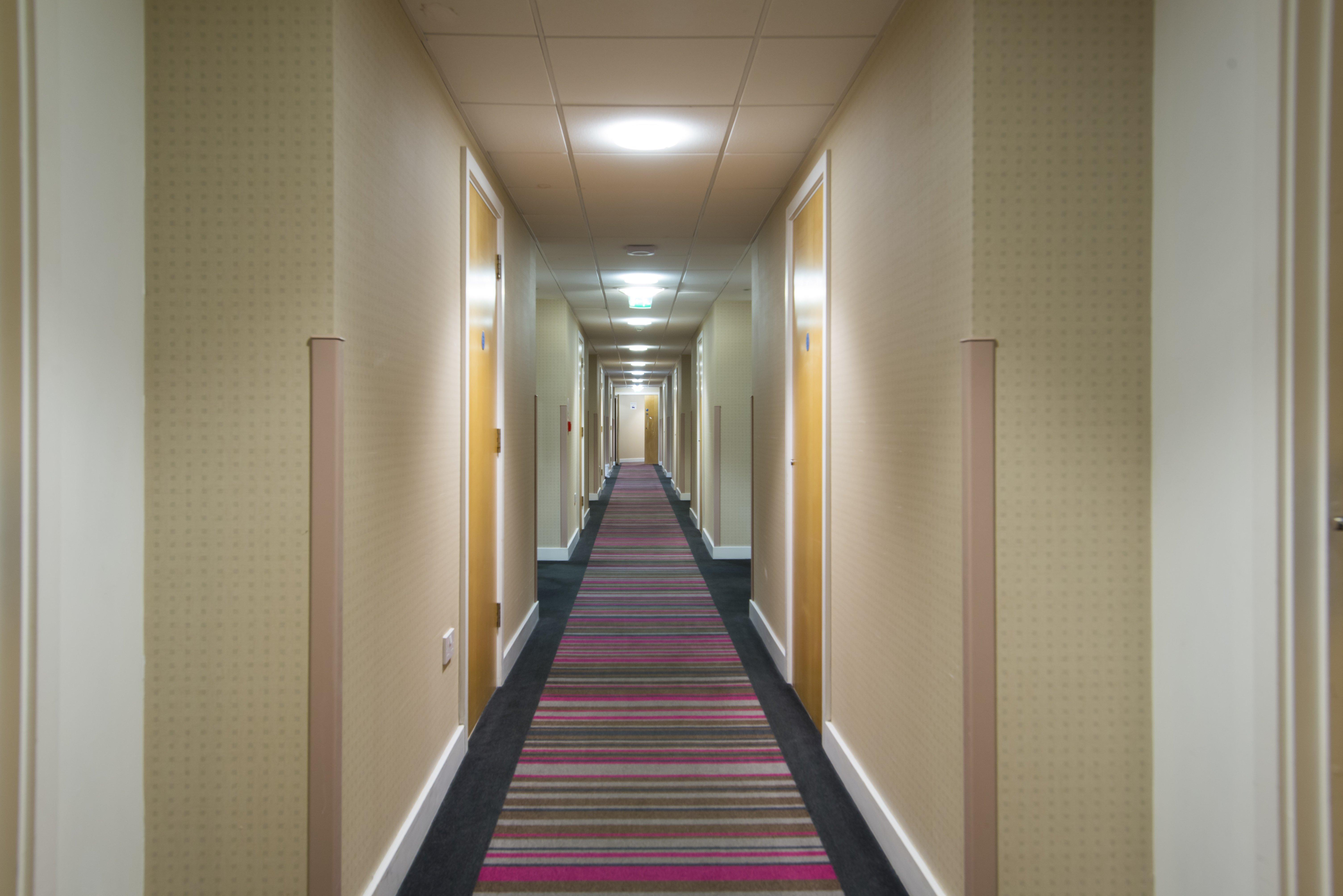 Holiday Inn Express London - Epsom Downs By Ihg Exterior foto